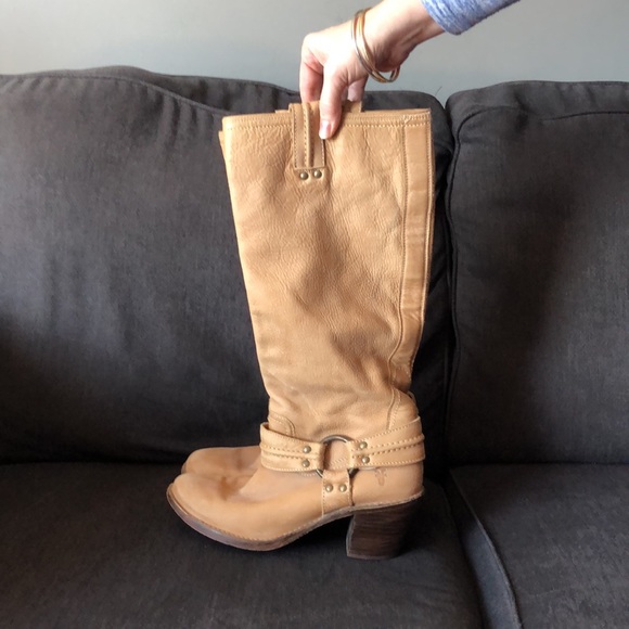 FRYE leather boots- Gently used- Size 8 - Picture 1 of 7